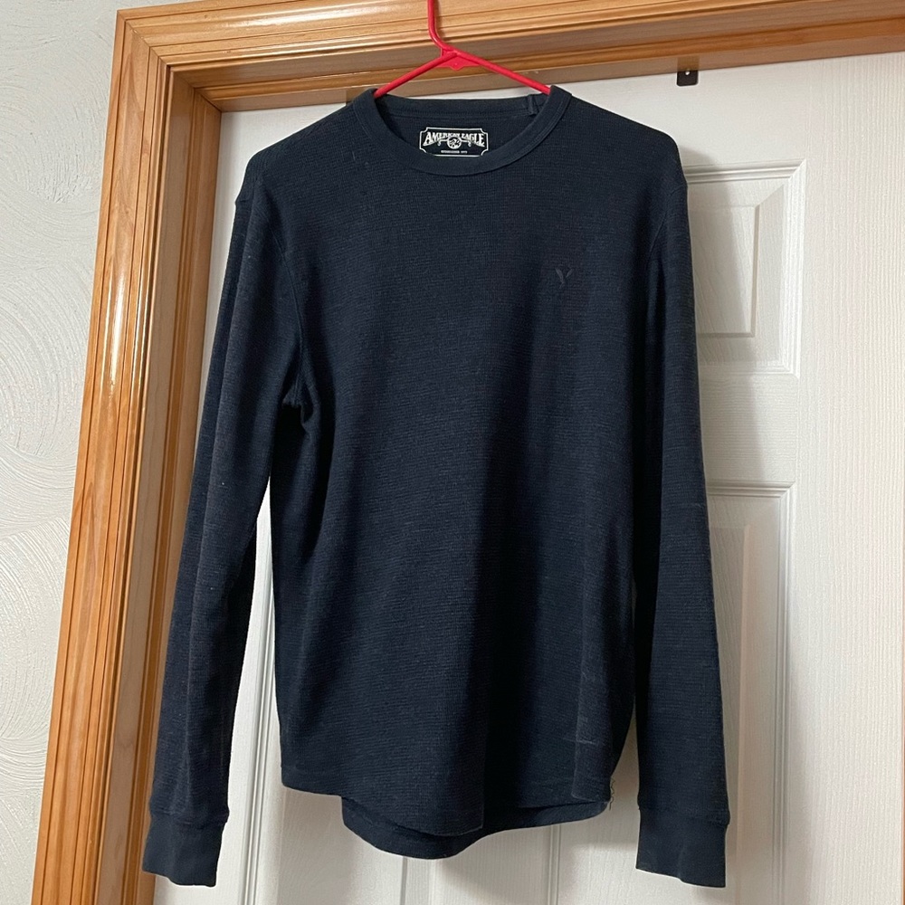 Men’s American Eagle blue long sleeve shirt